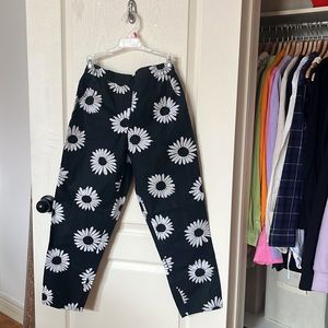 3/$30 GUC the gap cotton poplin sunflower pants in size S